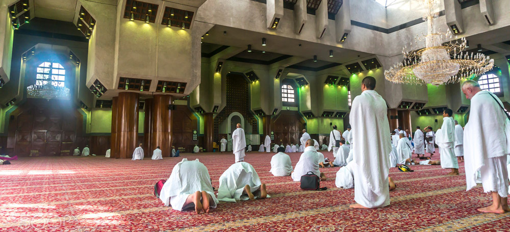 Entering Ihram at the Meeqat